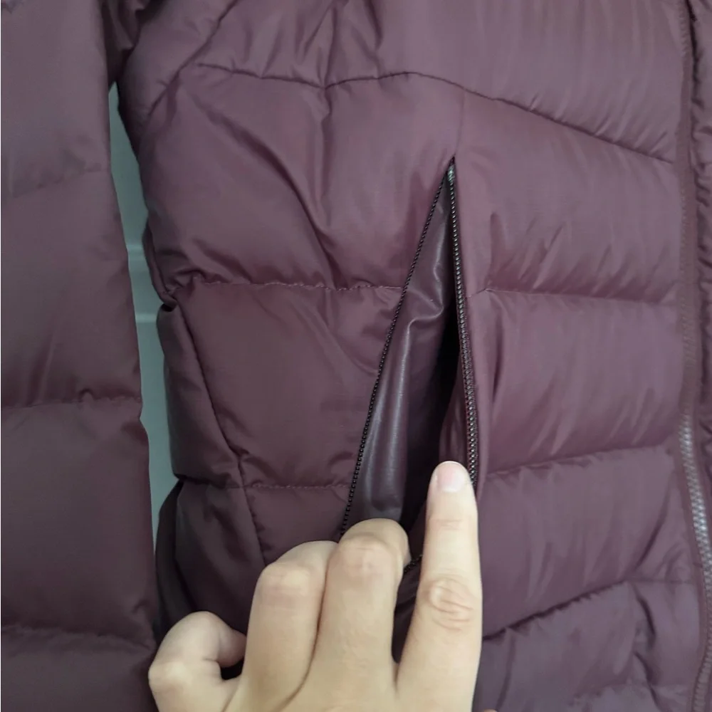 Arc'teryx Maroon Women's Jacket - Picture 4 of 7